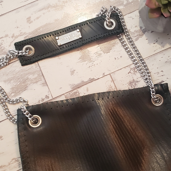 Walleska Ecochicc Handbags - HP🖤 Walleska Ecochicc Recycled Inner Tube Purse